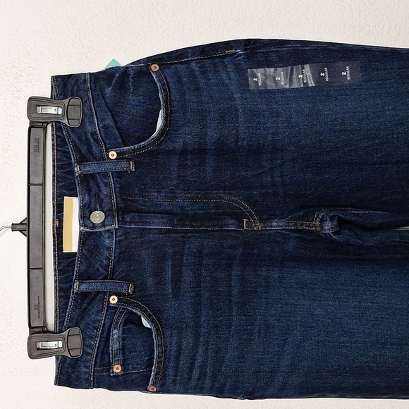 Maurices "NEW" Dark Wash Retro High Rise Curvy Fit 90s Flare Denim Jeans Size 2 - Picture 2 of 12